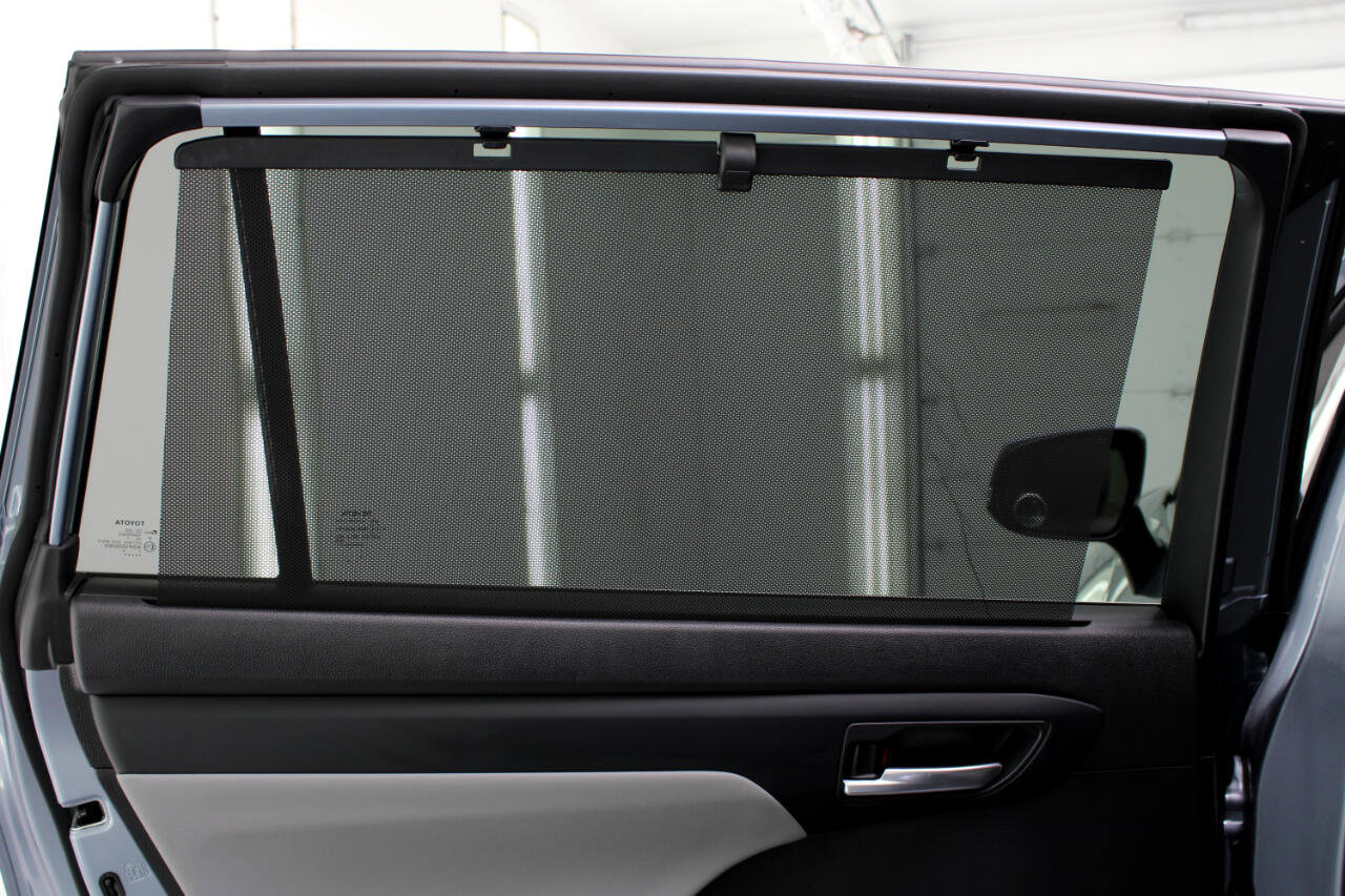Used 2021 Toyota Highlander XLE image 42
