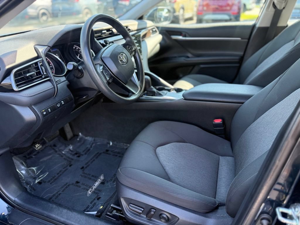 Used 2020 Toyota Camry LE w/ Convenience Package FWD image 14