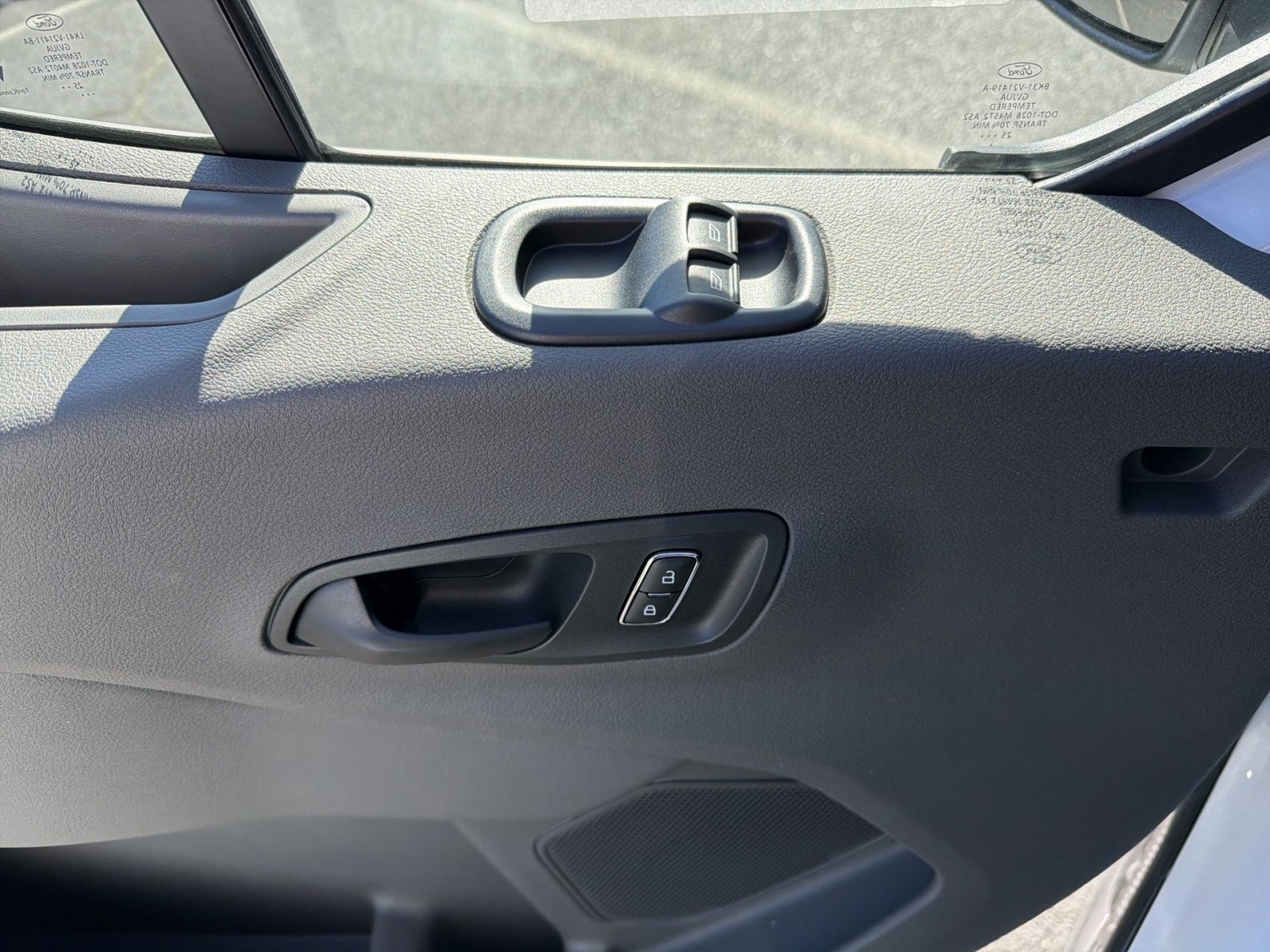 New 2026 Ford Transit 250 148 Medium Roof image 36