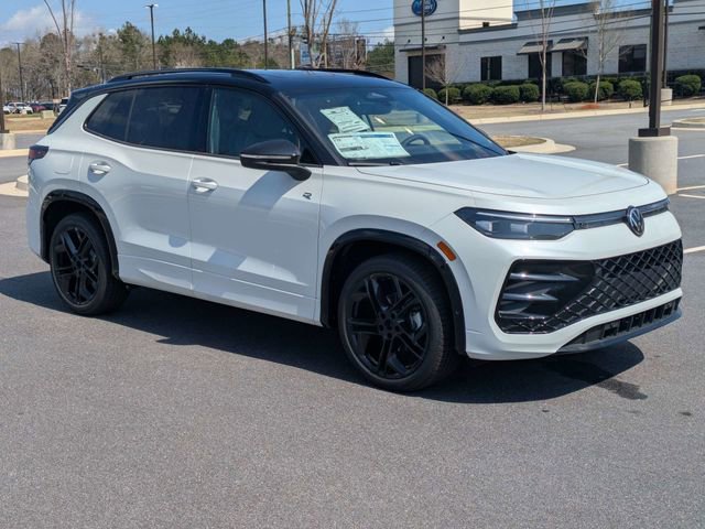 New 2026 Volkswagen Tiguan SE R-Line FWD image 2