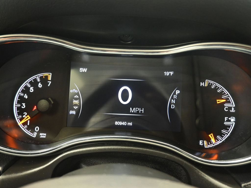 Used 2020 Jeep Grand Cherokee Limited image 15