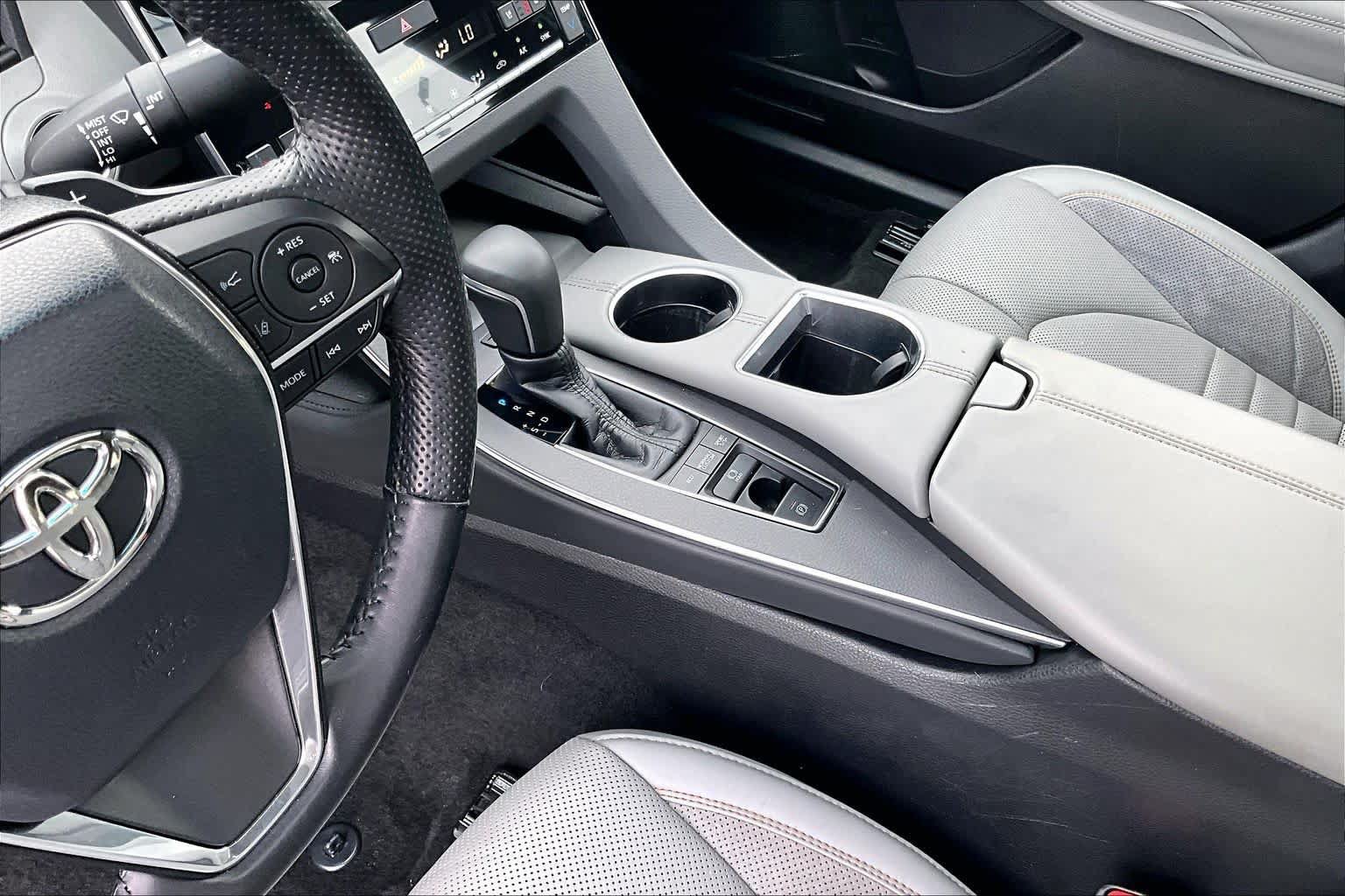 Certified 2019 Toyota Avalon Touring w/ Advanced Safety Package FWD image 17