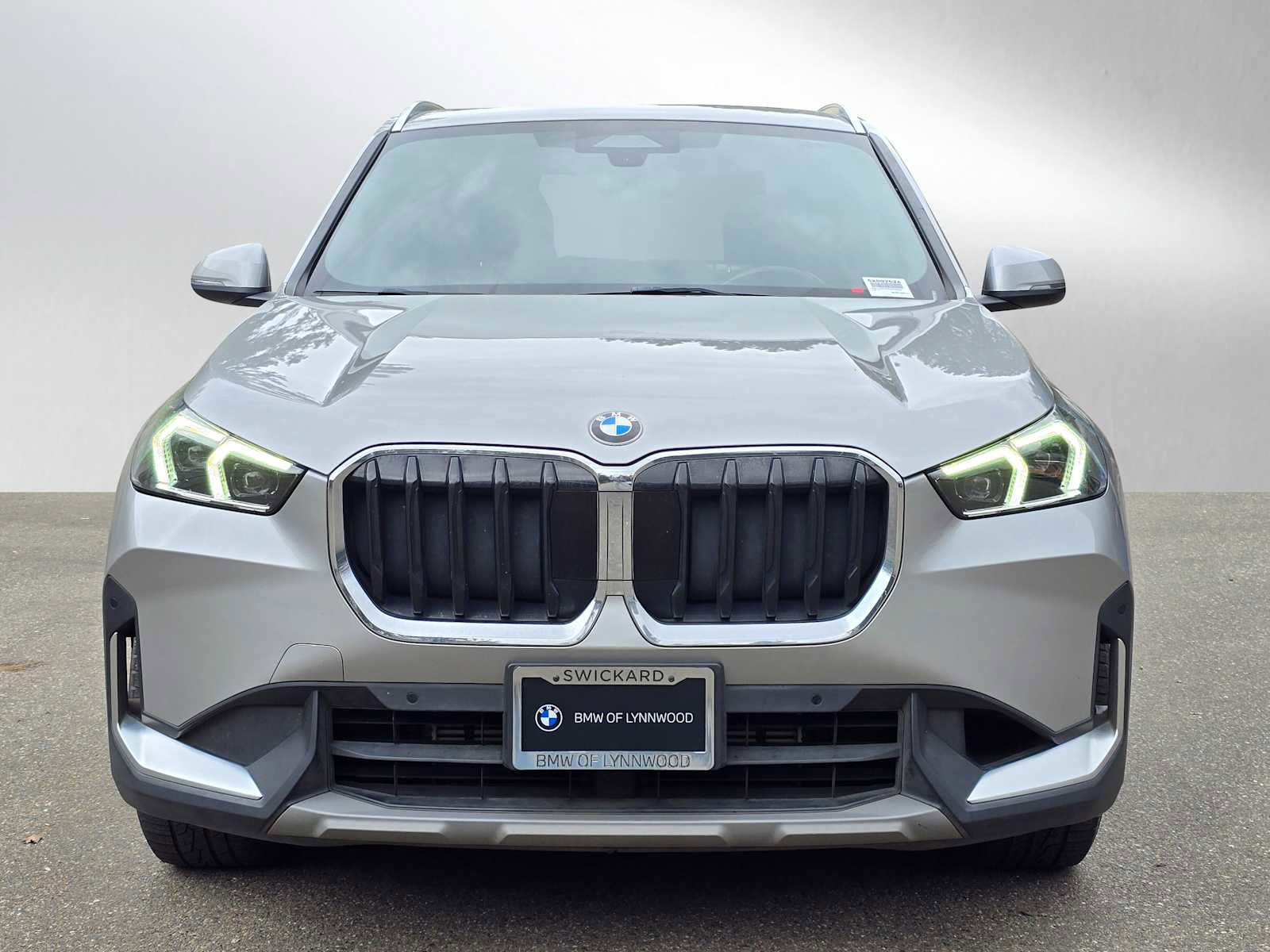Used 2023 BMW X1 xDrive28i AWD/4WD image 8