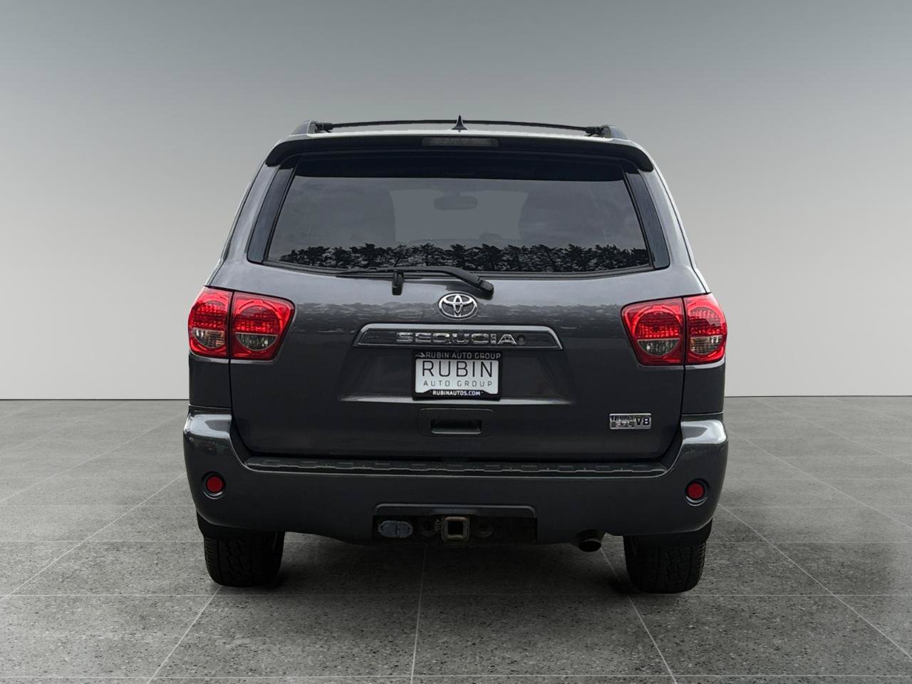 Used 2013 Toyota Sequoia SR5 w/ Premium Pkg AWD/4WD image 8