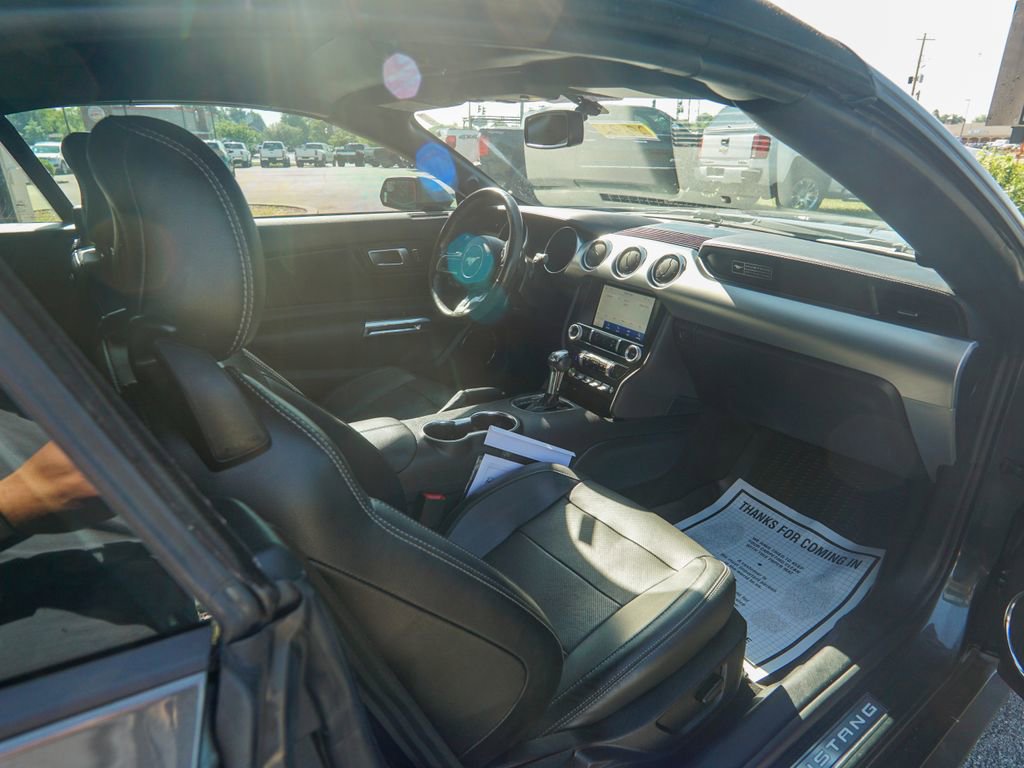 Used 2020 Ford Mustang Premium RWD image 21