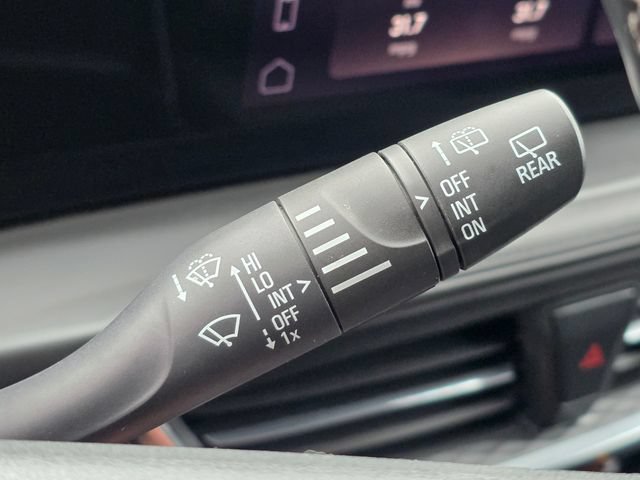 Used 2025 Buick Encore GX Preferred FWD image 34