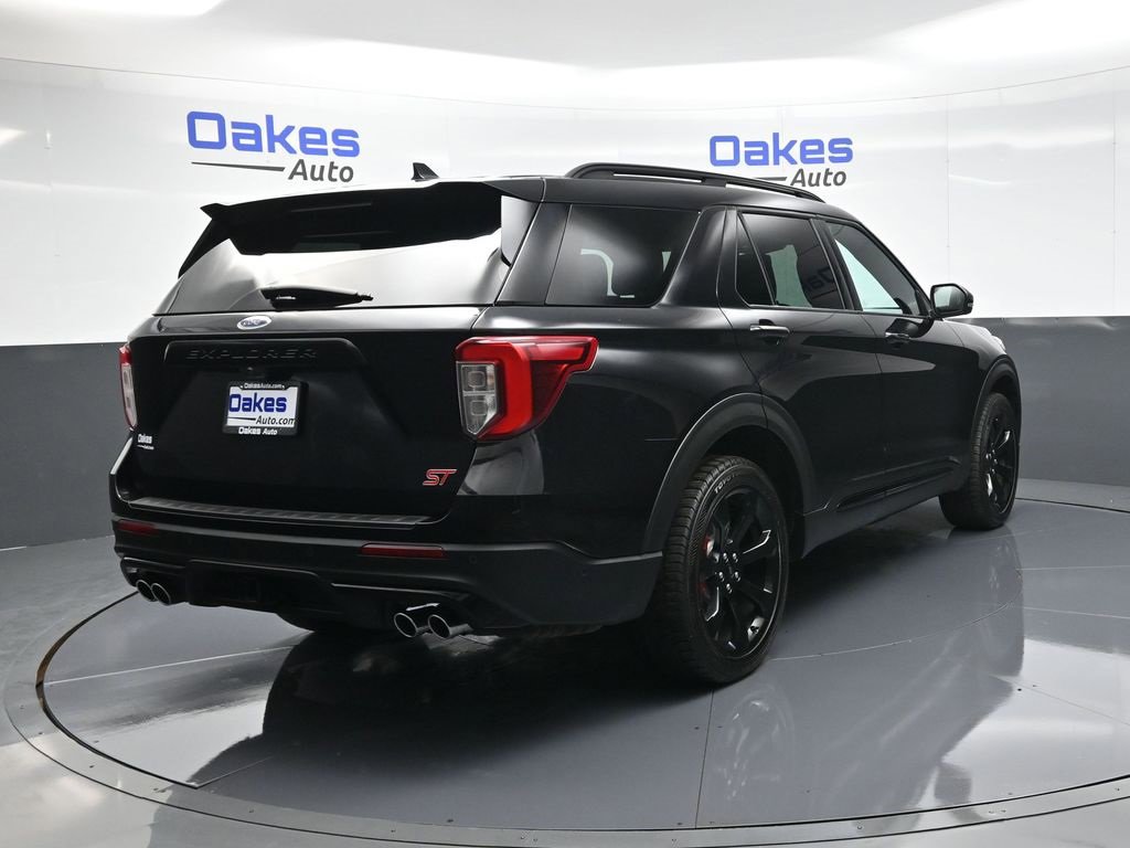 Used 2022 Ford Explorer ST w/ Equipment Group 401A image 8
