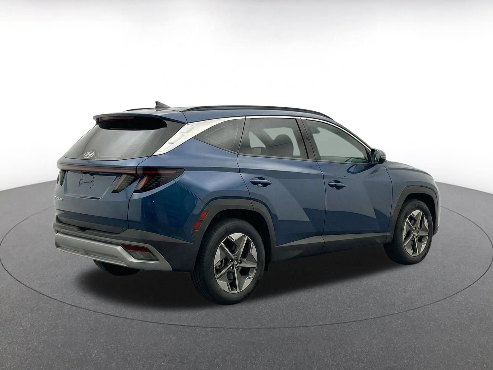 Used 2025 Hyundai Tucson SEL FWD image 8