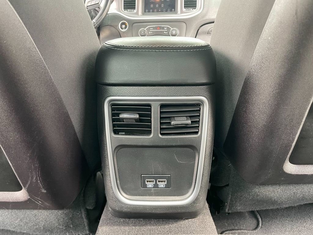 Used 2019 Dodge Charger SXT image 27