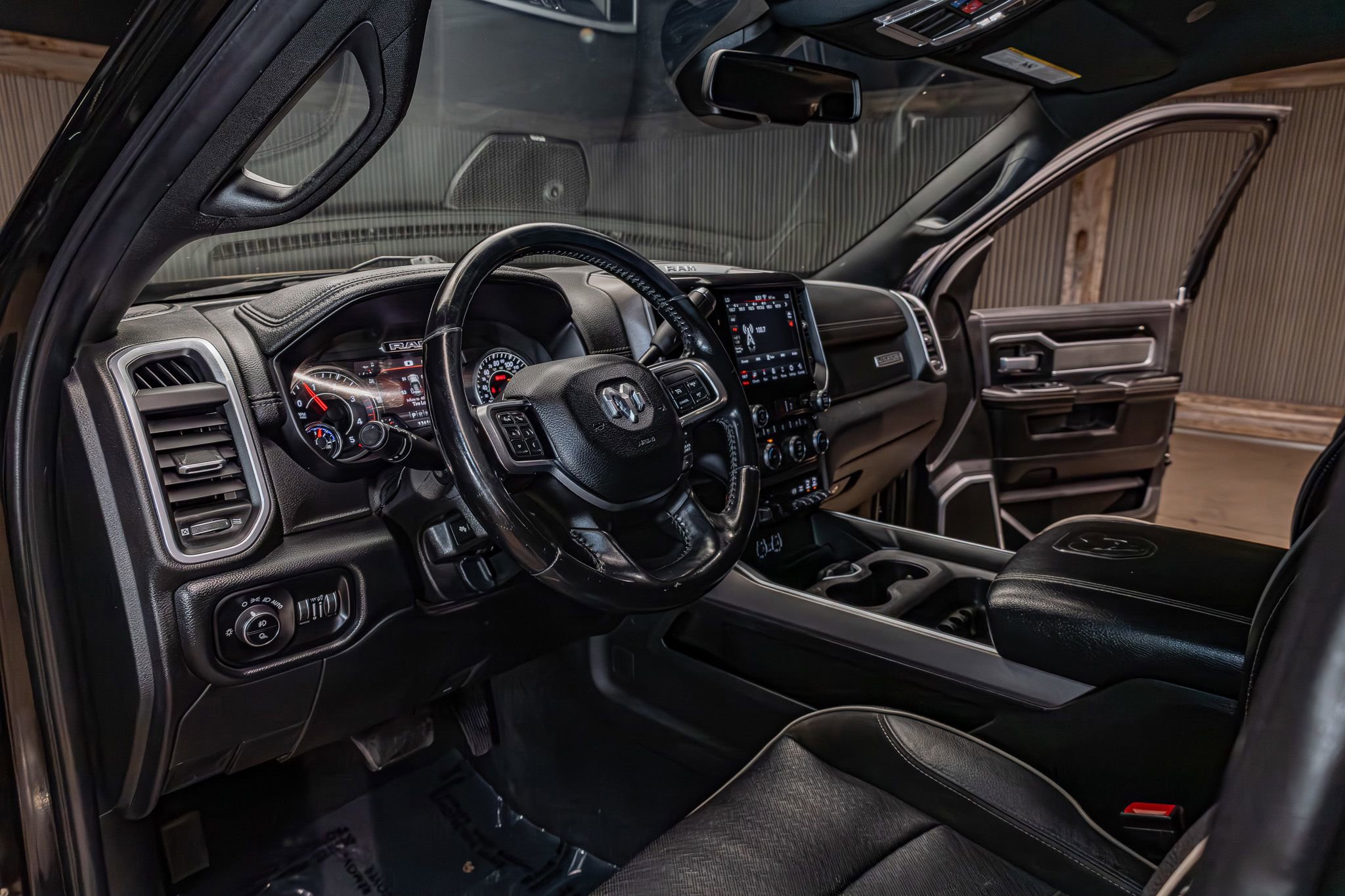 Used 2020 RAM 2500 Laramie image 12