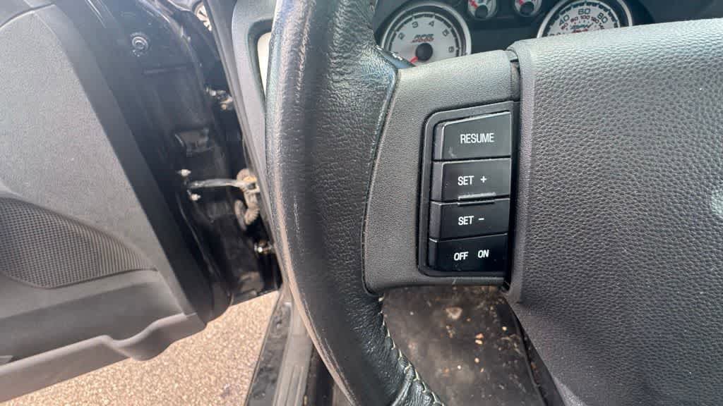Used 2010 Ford Focus SES FWD image 16