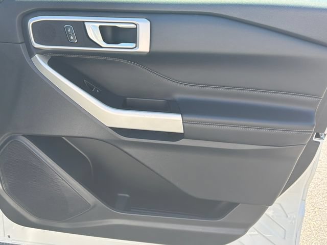 Used 2021 Ford Explorer XLT RWD image 15