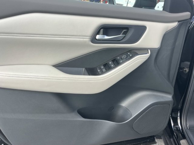 New 2026 Nissan Rogue Dark Armor AWD/4WD image 23
