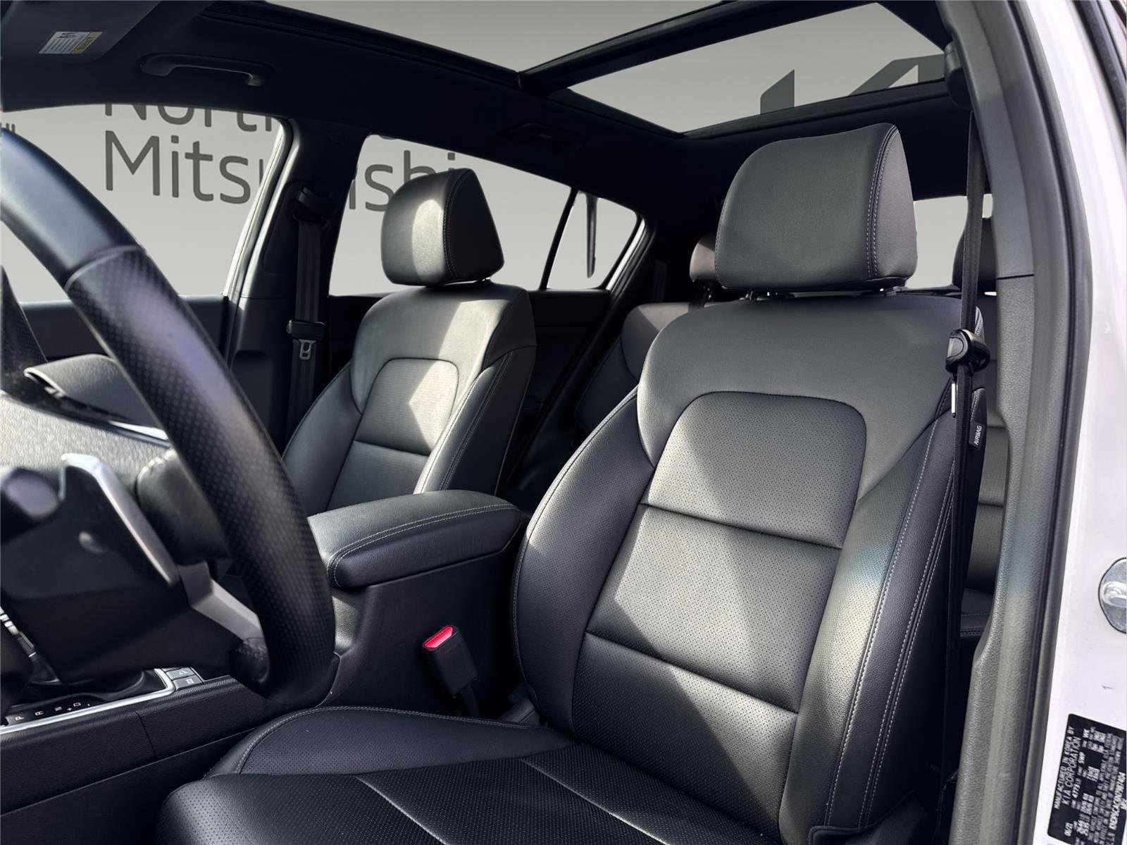 Used 2022 Kia Sportage Nightfall Edition image 10