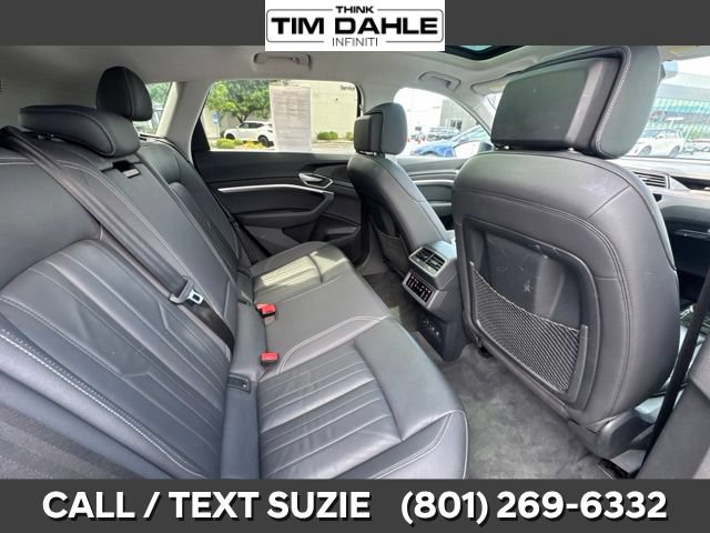 Used 2021 Audi e-tron Premium w/ Convenience Plus Package AWD/4WD image 20