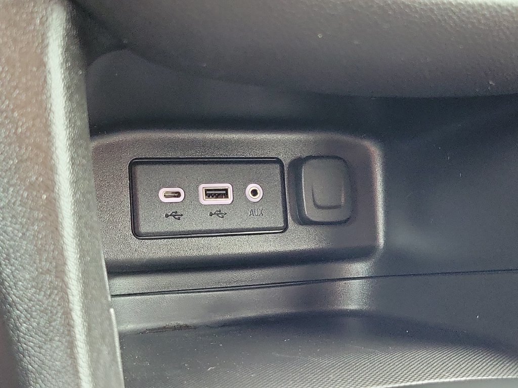 Used 2024 Chevrolet Equinox LT w/ LPO, Floor Liner Package AWD/4WD image 26