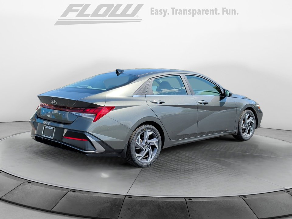 Certified 2024 Hyundai Elantra SEL w/ Convenience Package FWD image 7