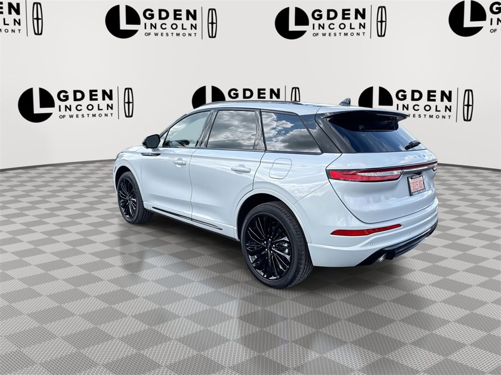 Certified 2025 Lincoln Corsair Reserve w/ Equipment Group 202A image 6