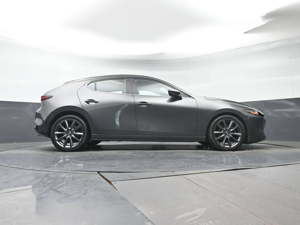 Used 2019 MAZDA MAZDA3 AWD Hatchback w/ Preferred Pkg image 31