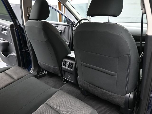 Certified 2025 Nissan Rogue SV image 29