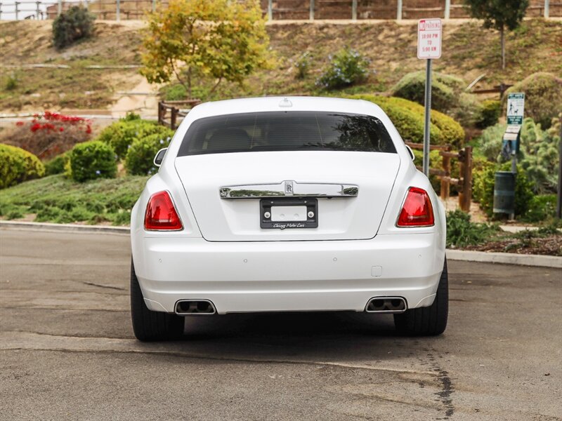 Used 2012 Rolls-Royce Ghost RWD image 4