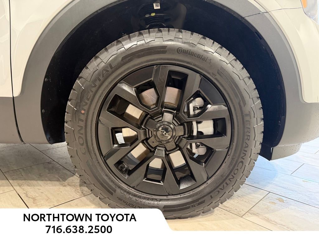 Used 2025 Kia Telluride AWD image 28