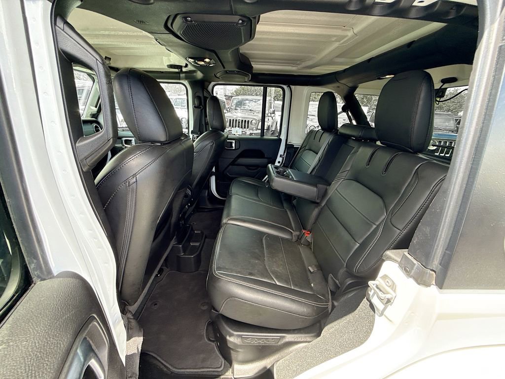 Used 2023 Jeep Wrangler Unlimited Sahara w/ Cold Weather Group image 27