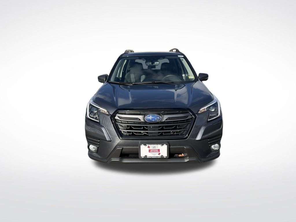 Certified 2022 Subaru Forester Limited image 4