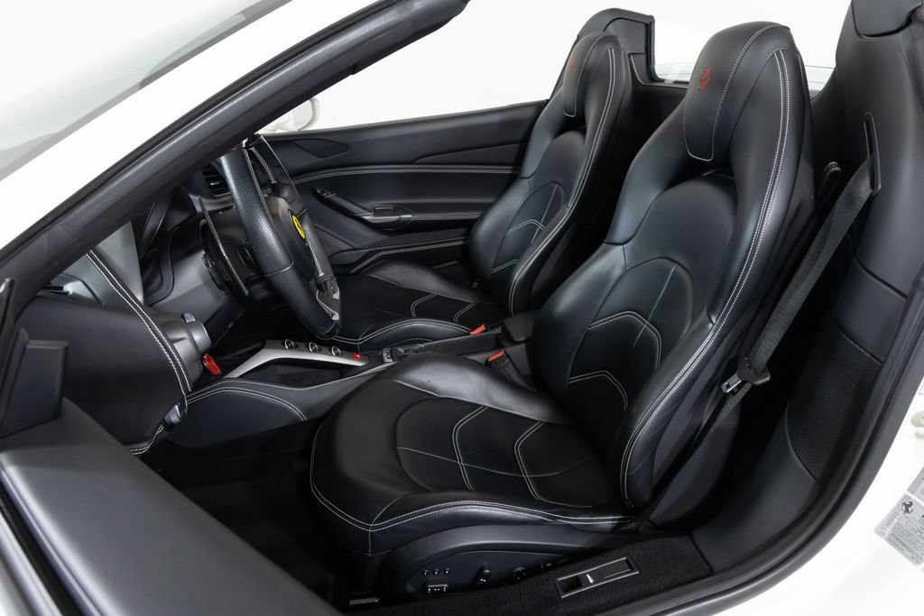 Used 2016 Ferrari 488 Spider RWD image 5