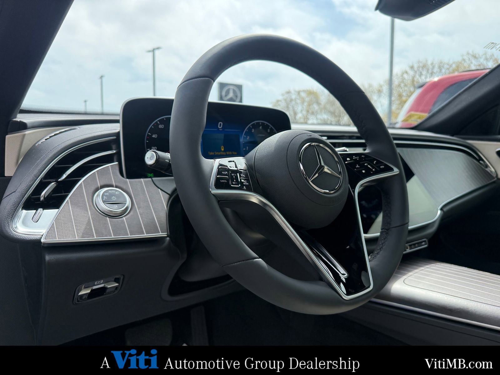 Certified 2025 Mercedes-Benz E 350 4MATIC Sedan w/ Driver Assistance Package image 17