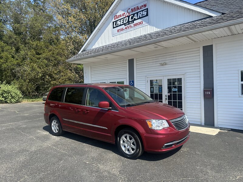 Used 2012 Chrysler Town & Country Touring w/ Entertainment Group #1 image 1
