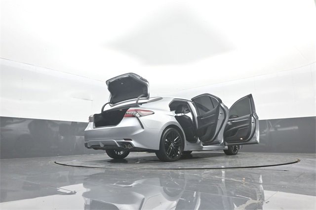 Used 2021 Toyota Camry XSE w/ Navigation Package image 39