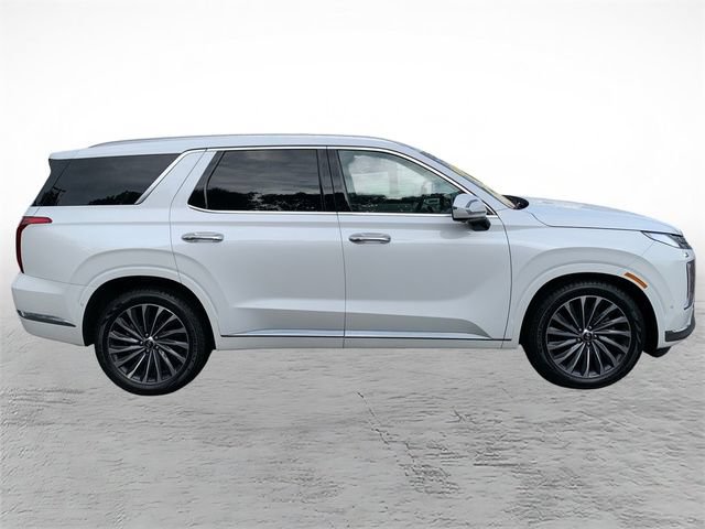 Used 2024 Hyundai Palisade Calligraphy AWD/4WD image 2