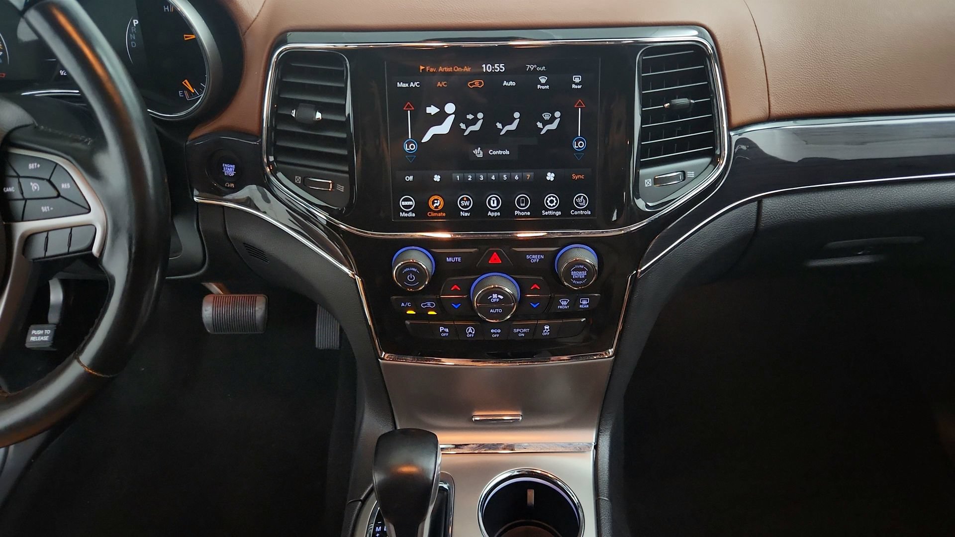 Used 2021 Jeep Grand Cherokee Overland AWD/4WD image 21