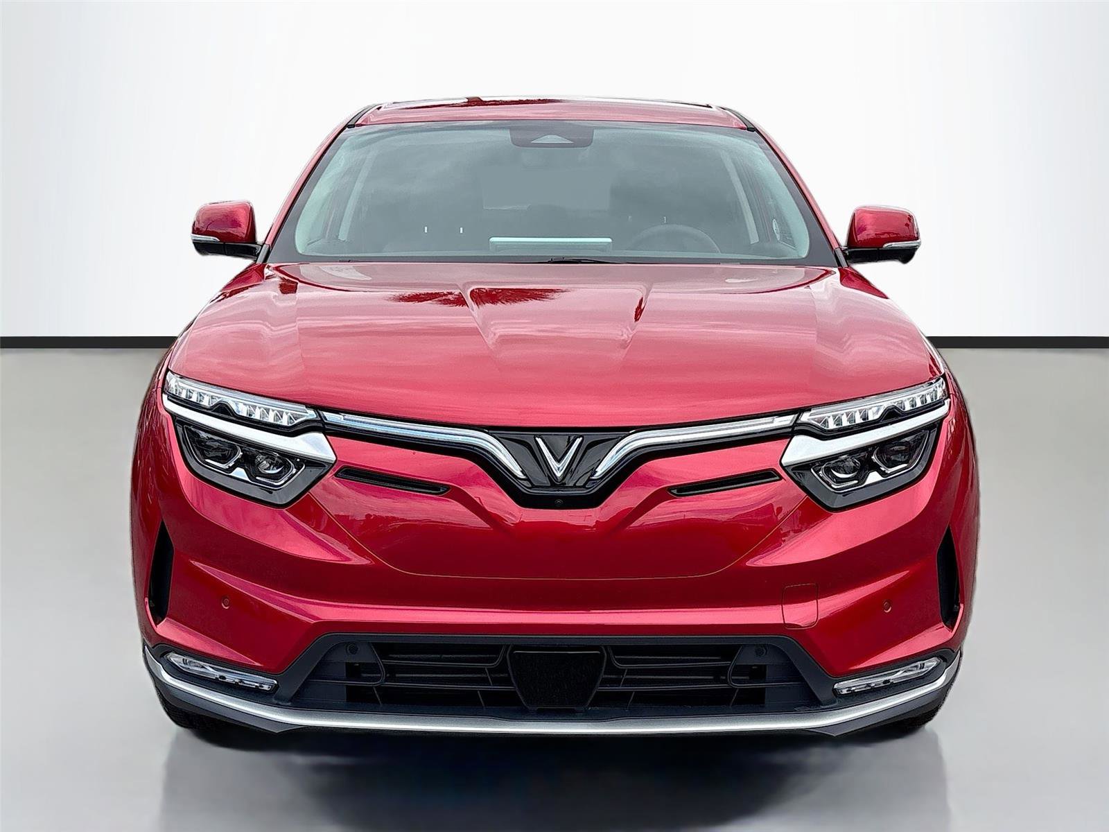 New 2025 VinFast VF 8 Eco image 2