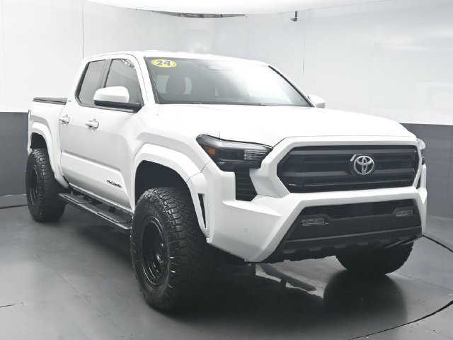 Used 2024 Toyota Tacoma SR5 w/ SR5 Upgrade Package RWD image 2