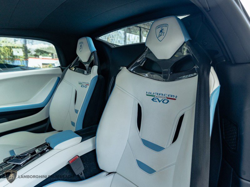 Used 2023 Lamborghini Huracan EVO RWD image 26