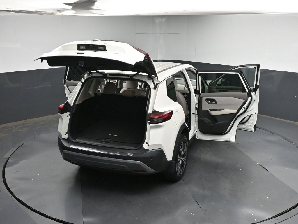 Used 2023 Nissan Rogue SV FWD image 41