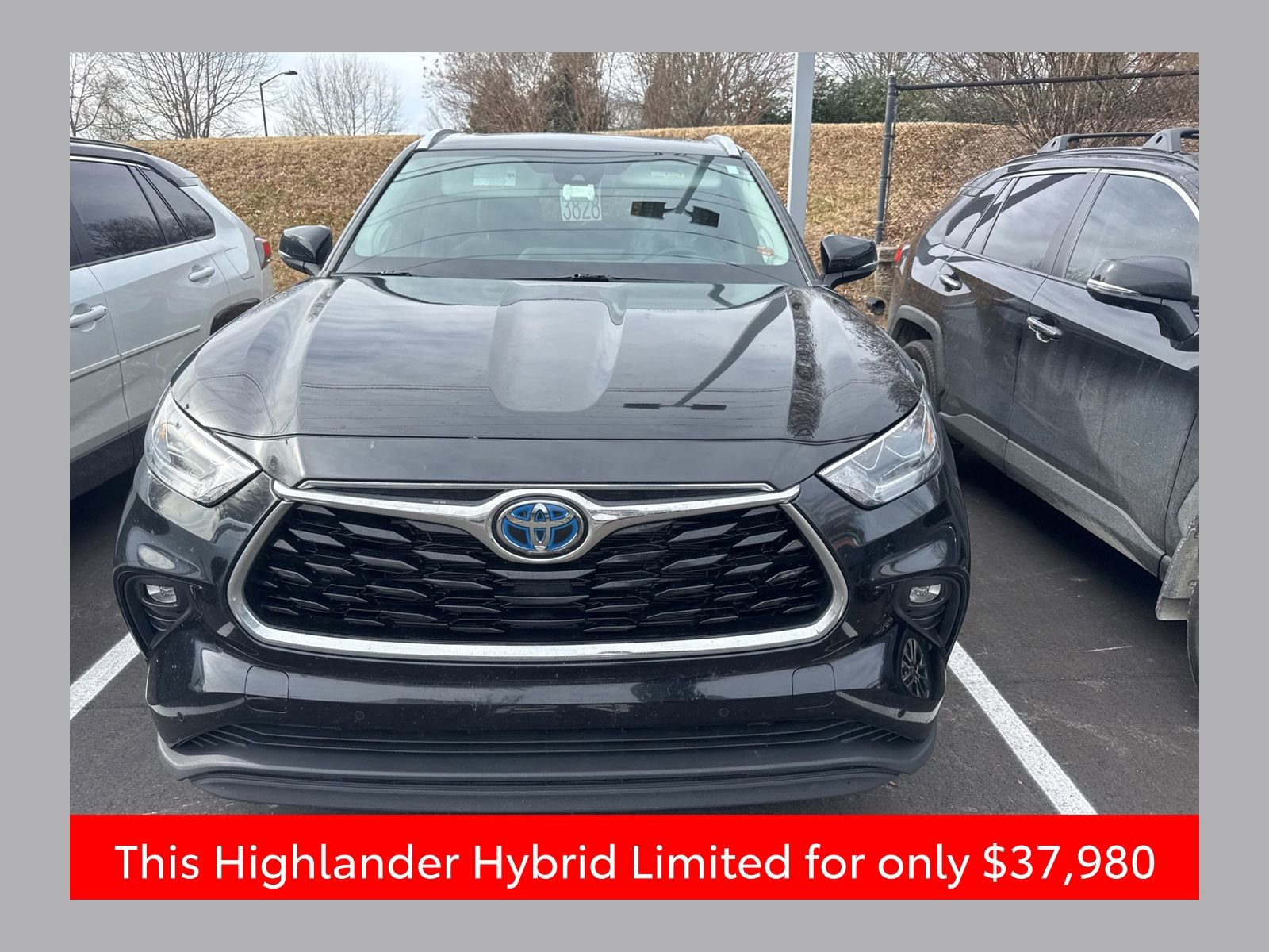 Used 2023 Toyota Highlander Limited image 1
