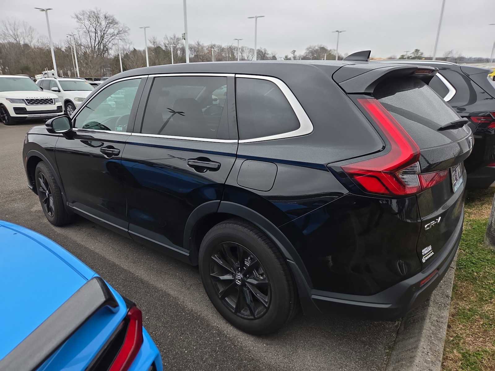 Used 2025 Honda CR-V EX-L image 5