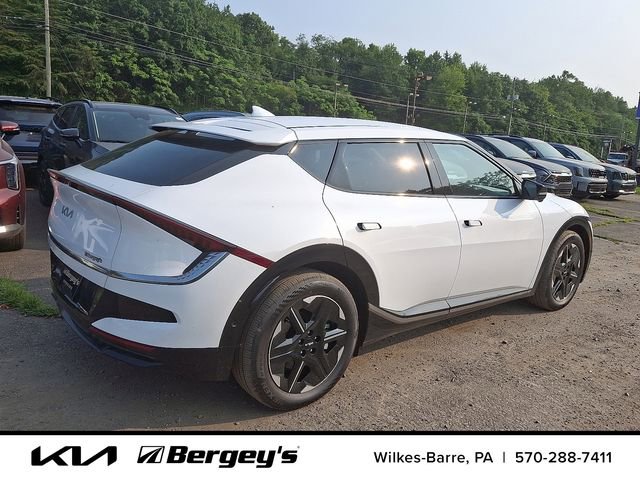 New 2025 Kia EV6 Wind image 4