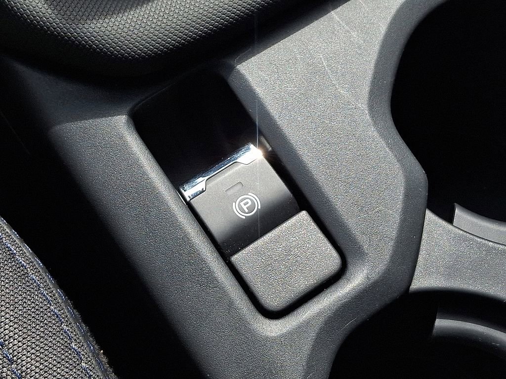 Used 2025 Subaru Forester Premium image 22