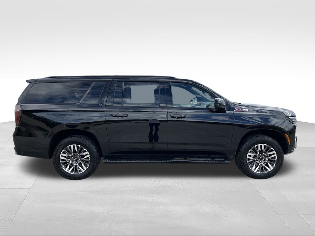 Used 2026 Chevrolet Suburban Z71 AWD/4WD image 6