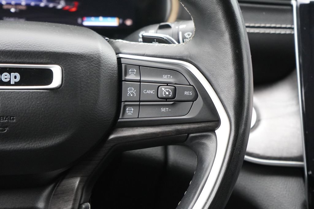Used 2021 Jeep Grand Cherokee L Limited w/ Trailer Tow Group (B) AWD/4WD image 17