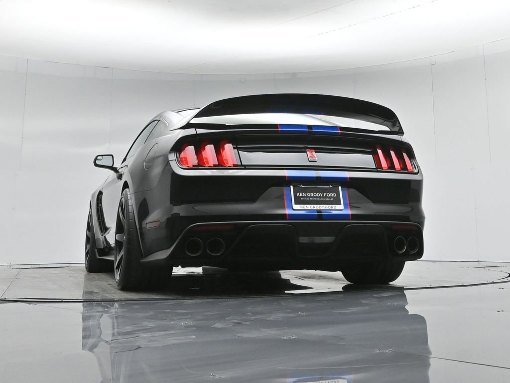 Used 2017 Ford Mustang Shelby GT350R w/ GT350R Equipment Group 920A image 50