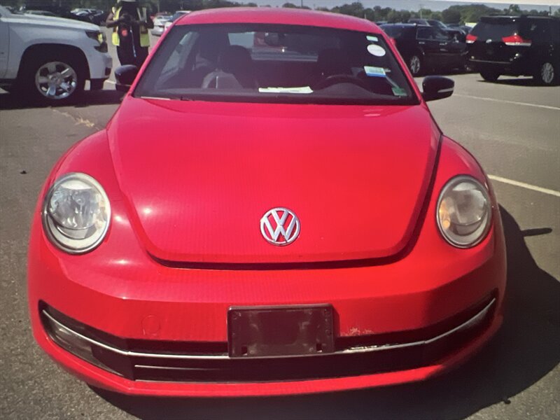 Used 2012 Volkswagen Beetle Turbo FWD image 4
