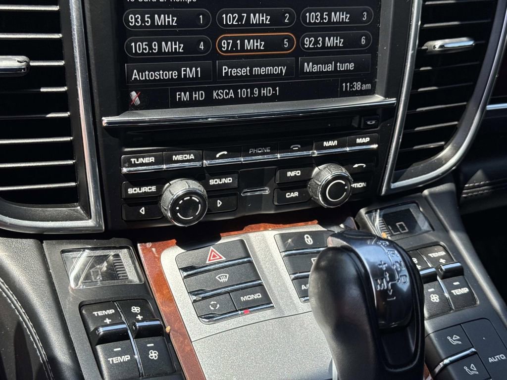 Used 2012 Porsche Panamera AWD/4WD image 26