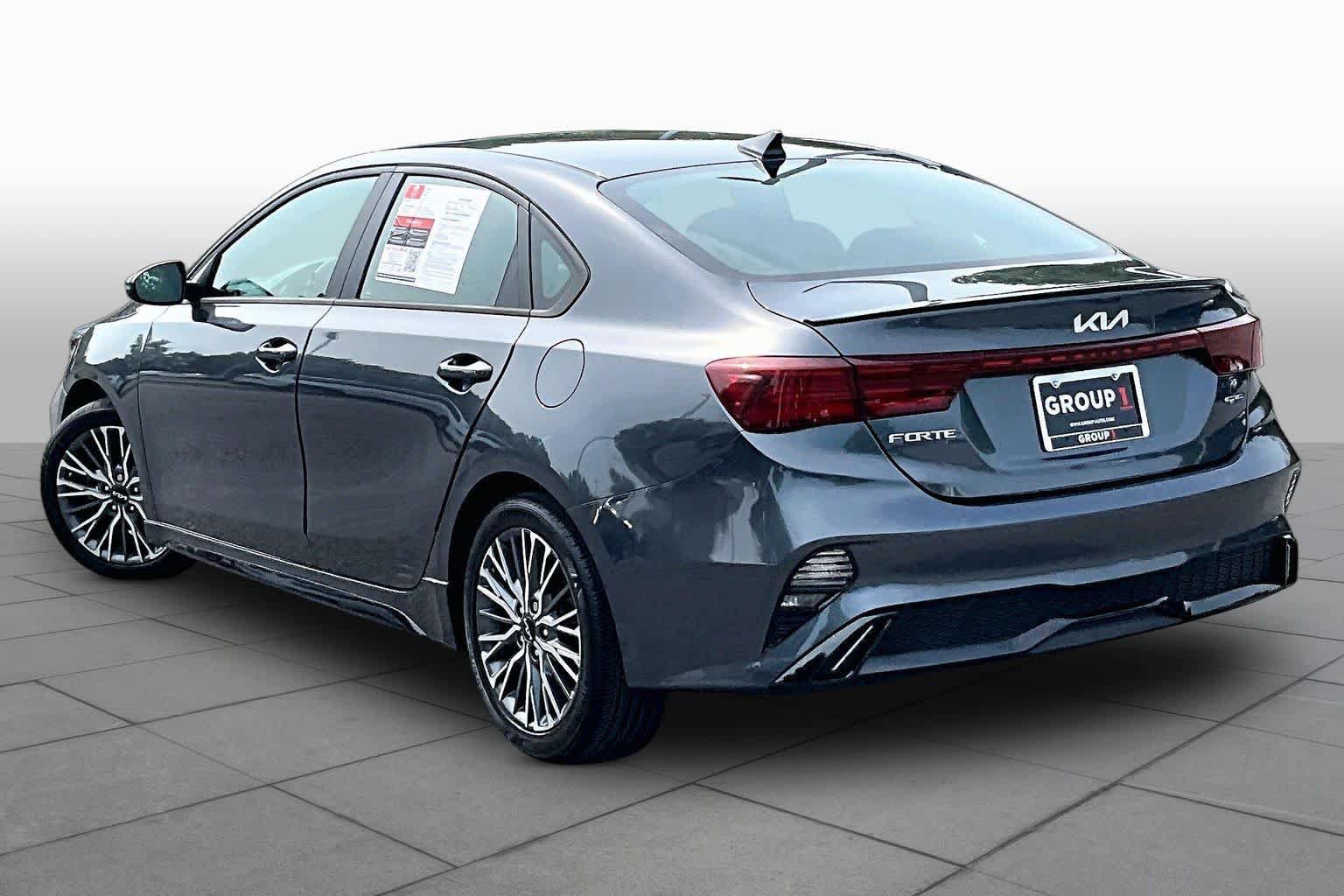 Used 2022 Kia Forte GT-Line w/ GT-Line Premium Package FWD image 12