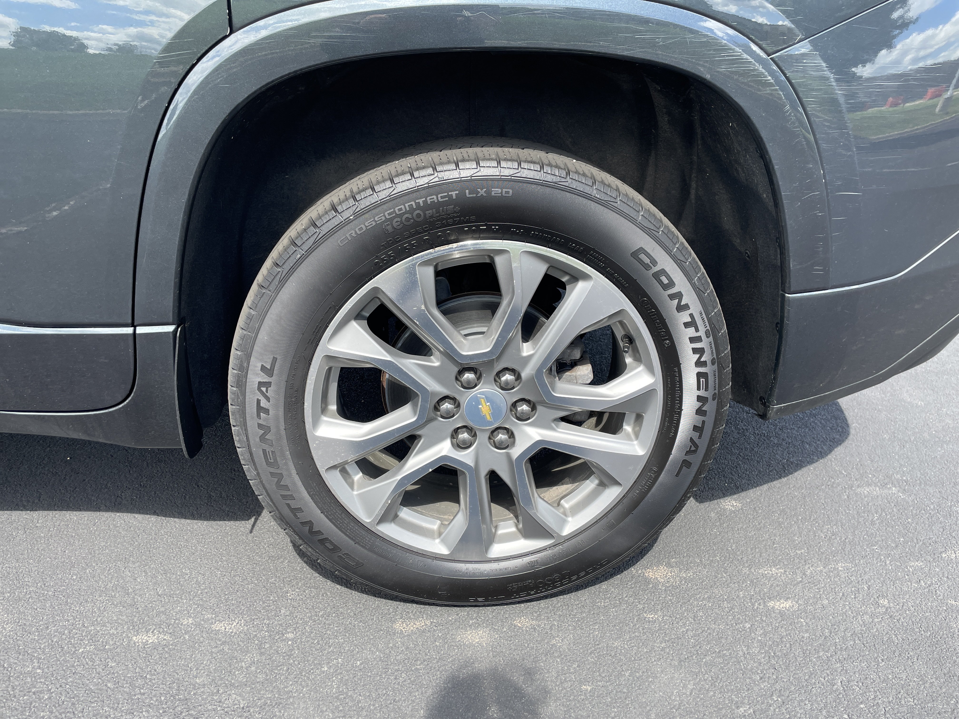 Used 2018 Chevrolet Traverse Premier w/ LPO, Floor Liner Package AWD/4WD image 19