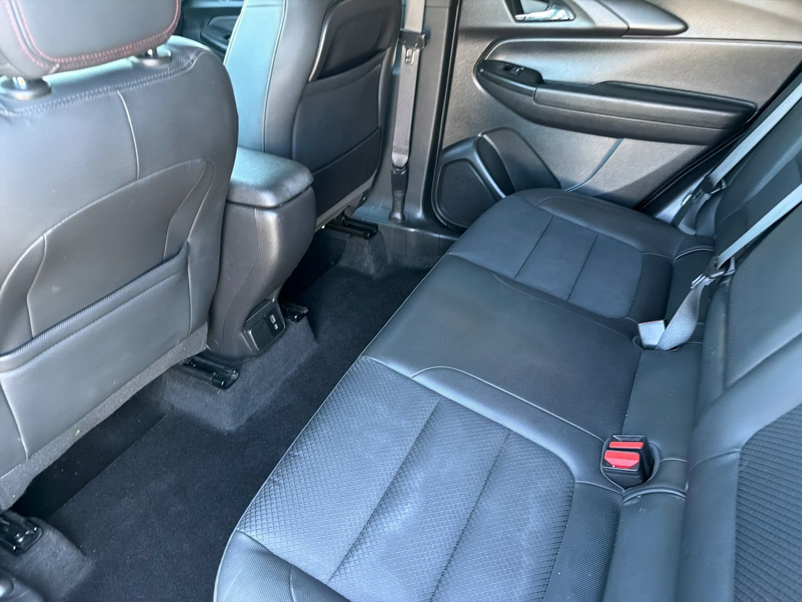 Used 2021 Chevrolet TrailBlazer RS w/ Sun and Liftgate Package FWD image 13